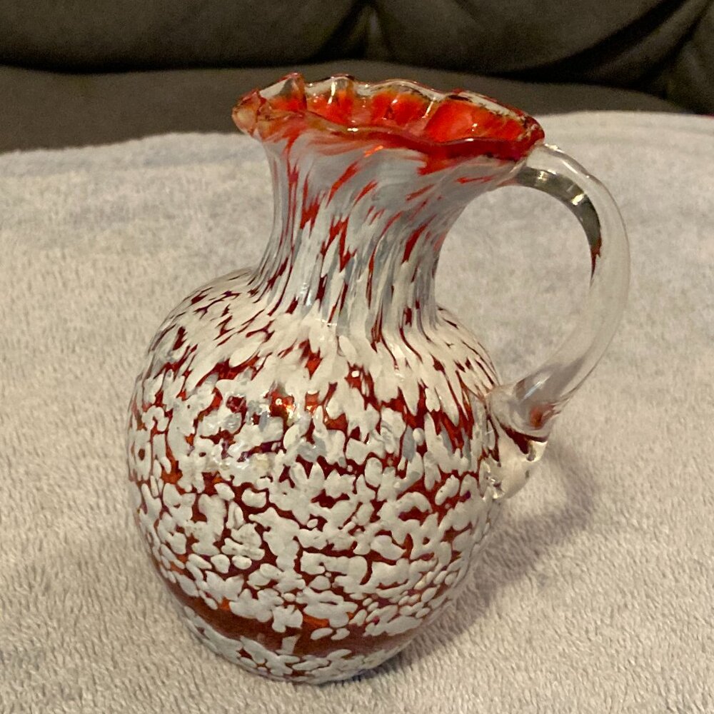 VTG 1950's Pilgrim Art Glass Handblown Pitcher/Vase-Red&White Speckles-4.5"H-EUC